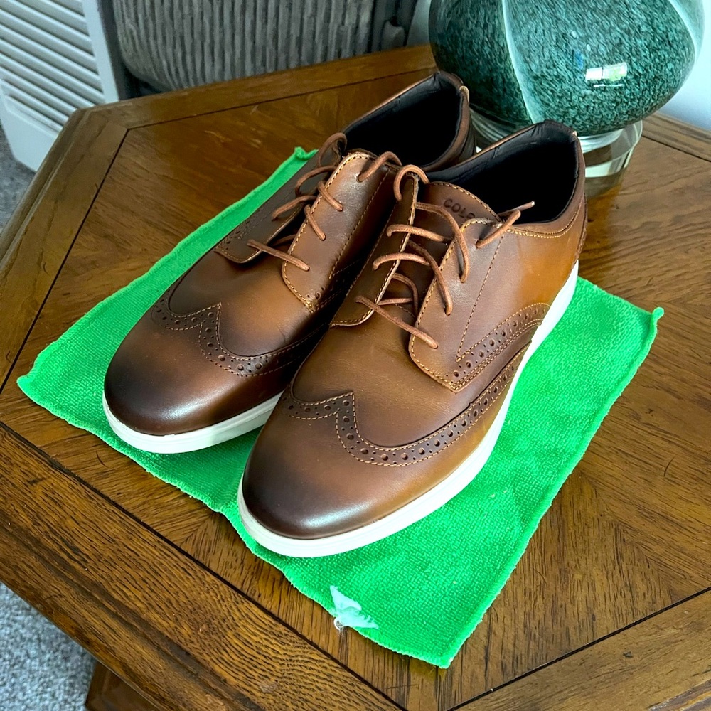 Cole Haan size 11 perfect condition!! super comfortable!